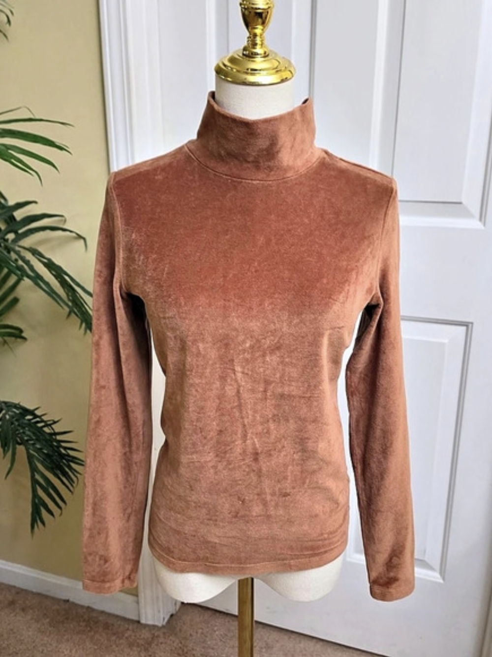 Everlane The Velour Long-Sleeve Mockneck Top - Terracotta Rust - Size Small